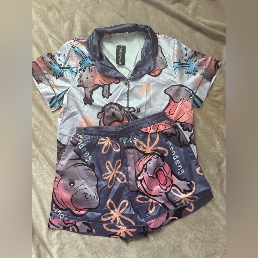 NWT-Sheshow Women’s Hippo Print Pajama Set-Small